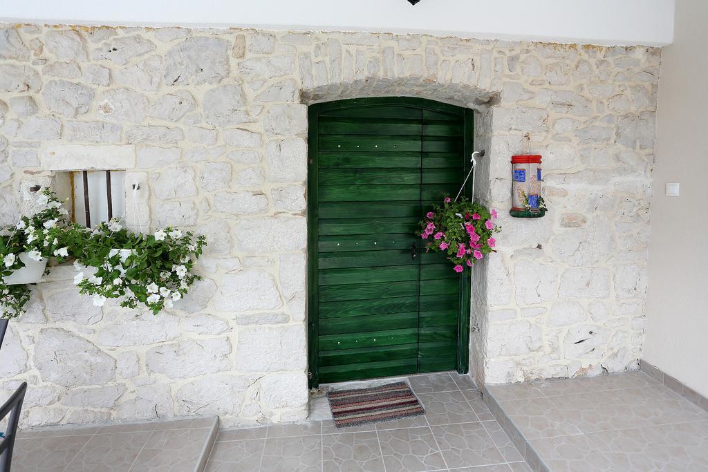 Didovi Dvori Daire Bibinje Oda fotoğraf